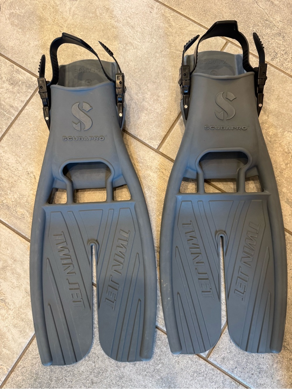 Scubapro Men’s Gray Twin Jet Open Heel Fins XL - Picture 3 of 3